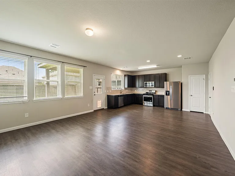 3580 Cannon Dr — Photo 2