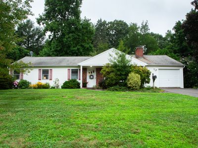 7 Meadow Farms Rd, West Hartford, CT, 06107