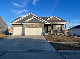 9120 S 74th St, Lincoln, NE 68516