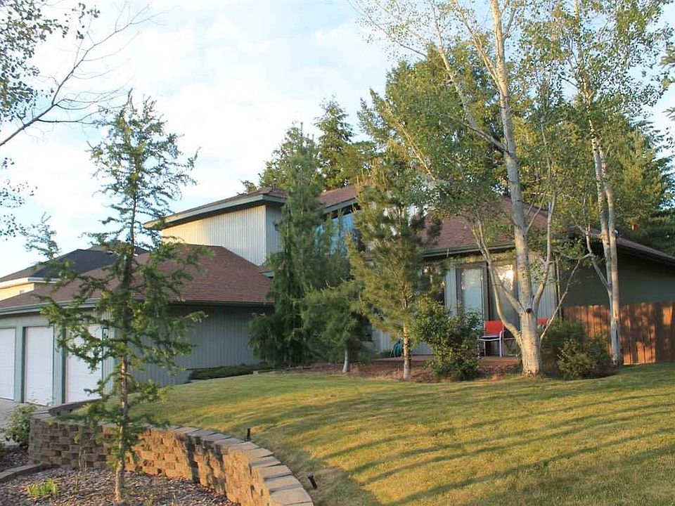 1st image of 1200 SE Sunnymead Way