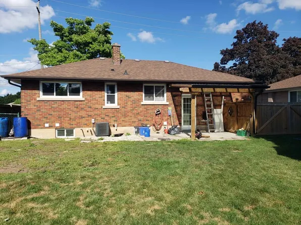105 Harold Ave, Brantford, ON N3T 1W3