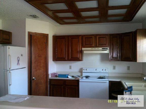 3rd image of 813 Marilyn Jane Dr