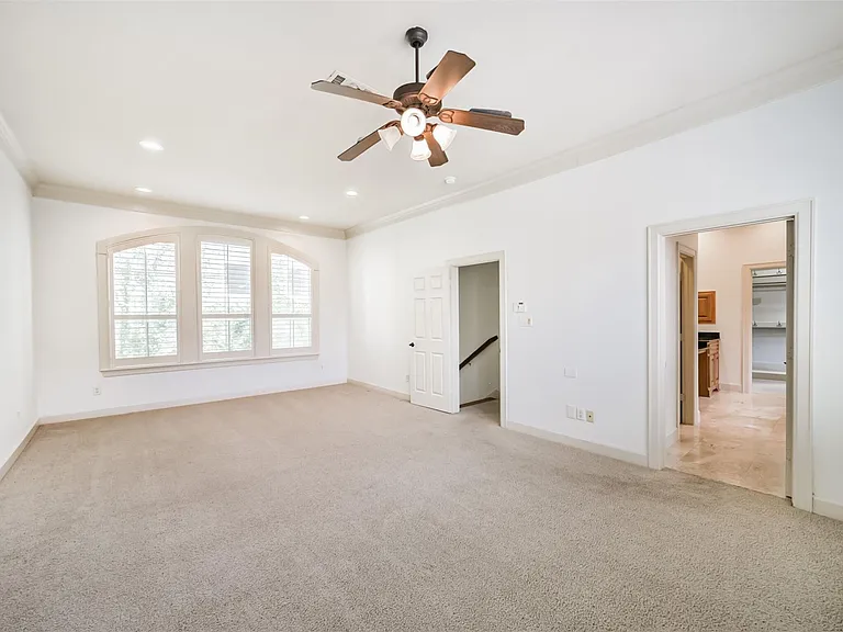 1833 Oakdale St — Photo 26