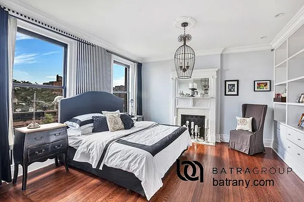 Rented by Batra Group Inc | media 17