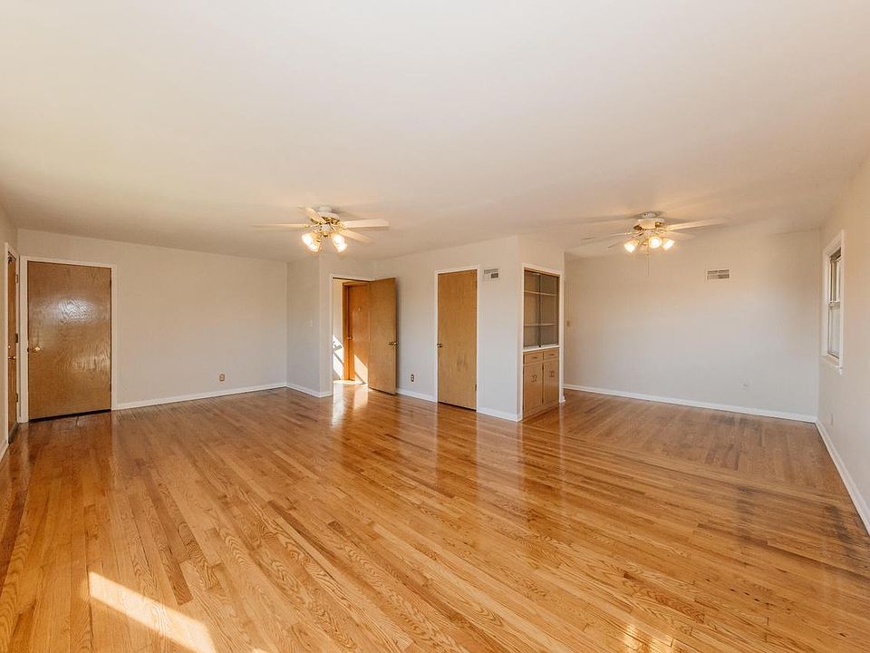 1st image of 4057 North 60th STREET #4059