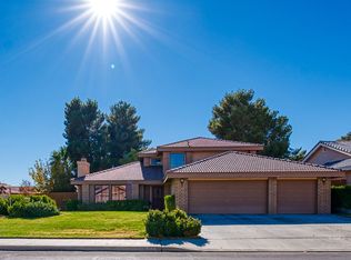223 W Cobblestone Ln, Ridgecrest, CA 93555