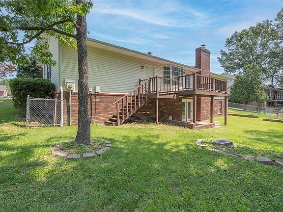 3rd image of 1812 Whispering Oaks Pl