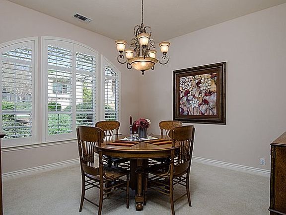 5th image of 1871 Calaveras Dr