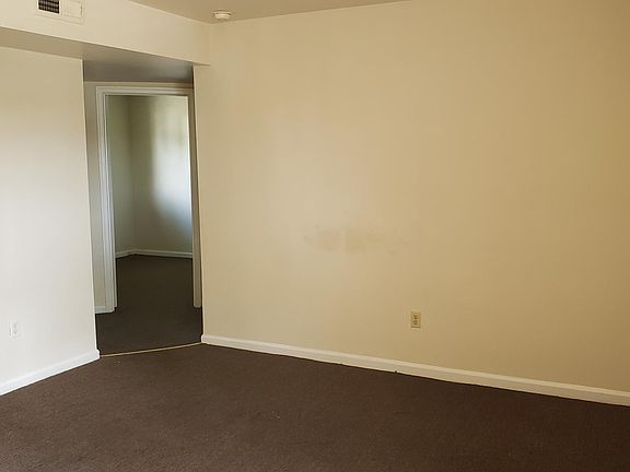 2nd image of 1816 Bath St APT C