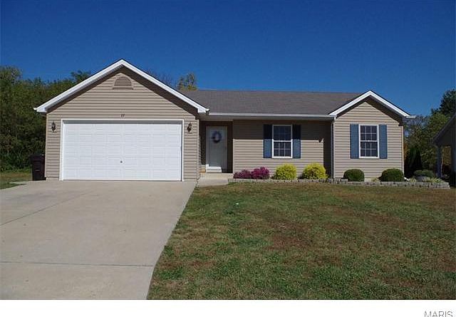1st image of 27 Bucktail Dr