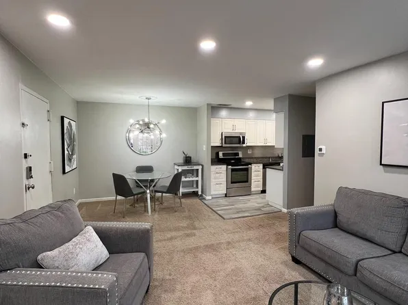 5800 Torington Dr #F-837, Springfield, VA 22152