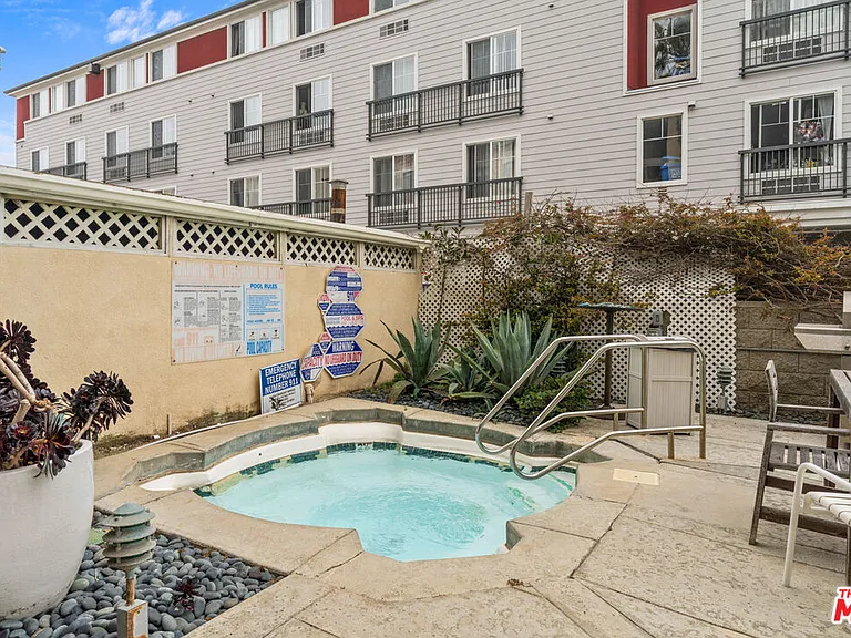 22 Navy St #202 — Photo 22