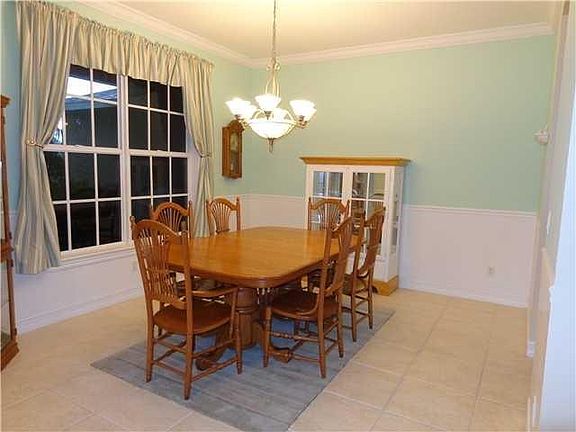 5th image of 6481 SE Sherwood St