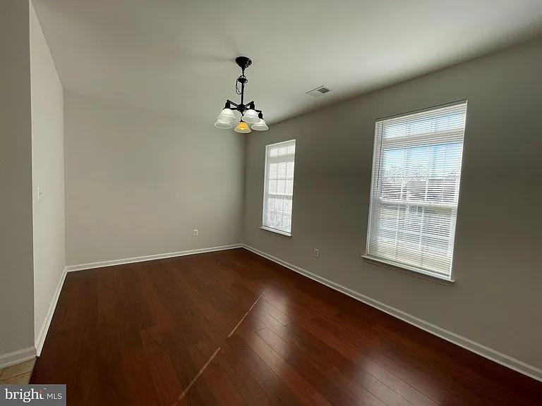 314 Kintyre Ln — Photo 12