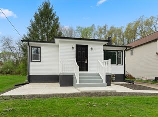 283 Maple St, Newton Falls, OH 44444