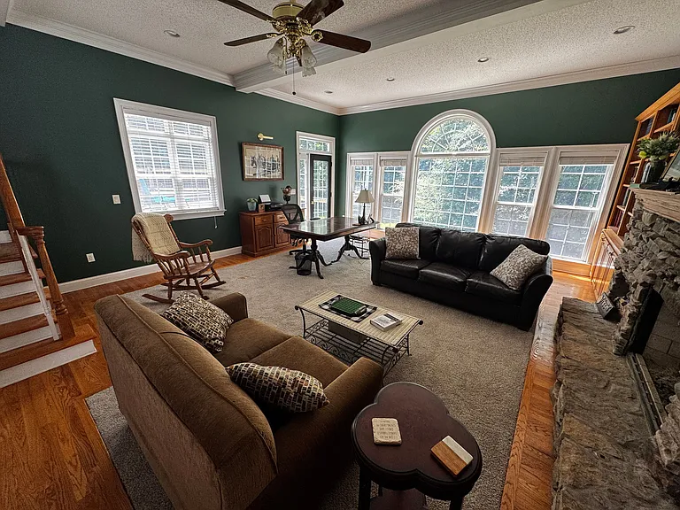 295 Tyson Rd — Photo 4