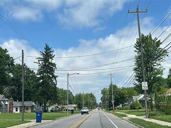 4th image of 1535 Fairwood Ave