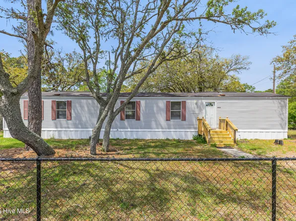 2425 Oakland Street SW, Supply, NC 28462