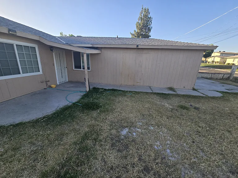 1116 McCurdy Dr — Photo 2