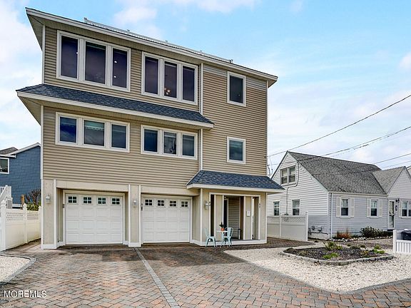 5th image of 4 W Susan Avenue #A