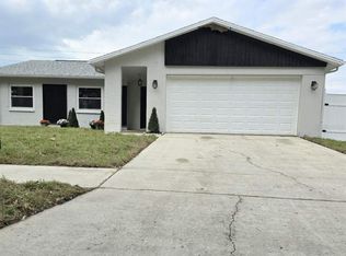 8625 Woodcrest Dr, Port Richey, FL 34668