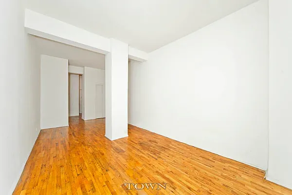Sold by Town Residential | media 9
