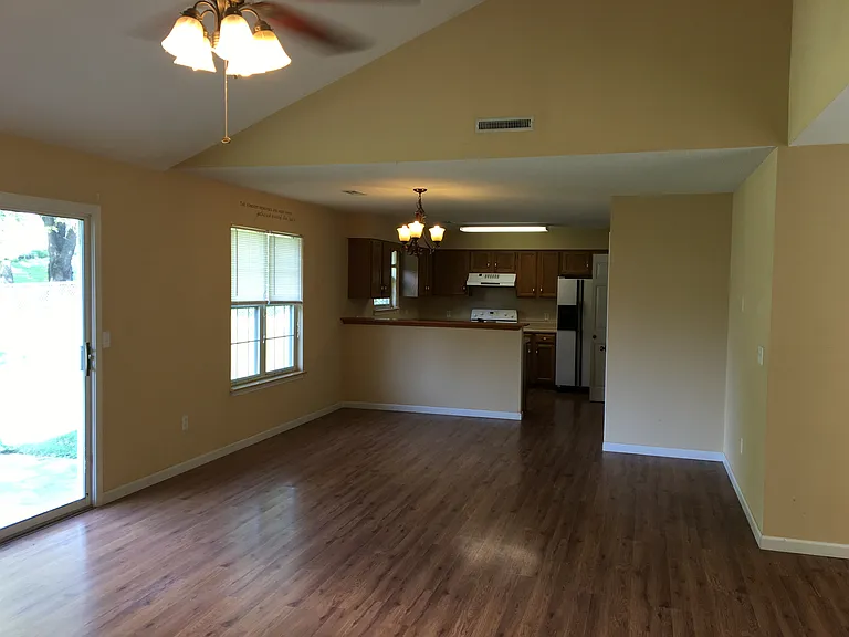 4541 W Bainbridge Dr — Photo 17