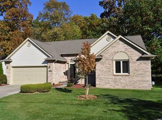 41559 Blairwood Cir, Plymouth, MI 48170