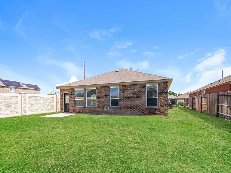 29602 Clover Shore Dr — Photo 7