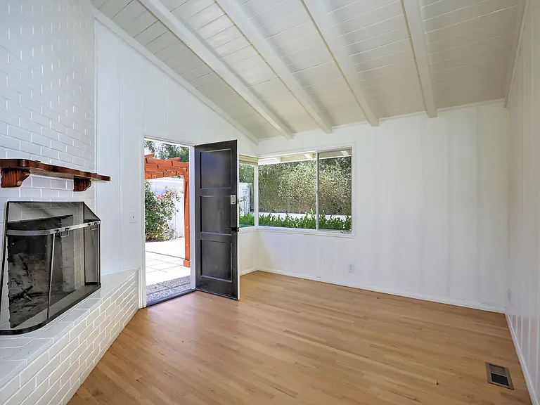 450 Santa Rosa Ln — Photo 21