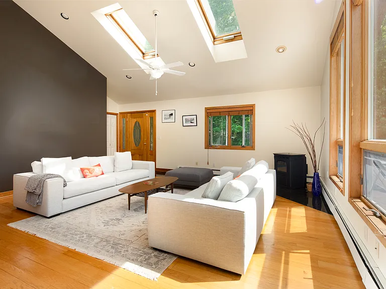 85 Henich Ln — Photo 10