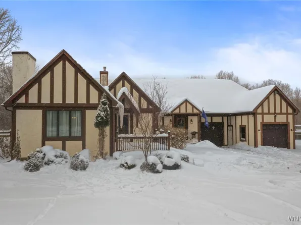 8140 Salt Rd, Clarence Center, NY 14032