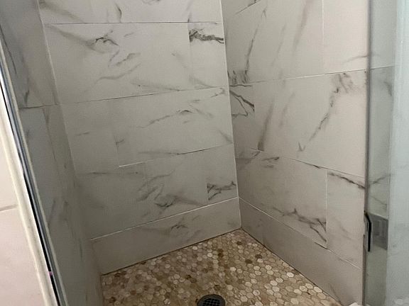 3rd image of 653 E 224th St #1