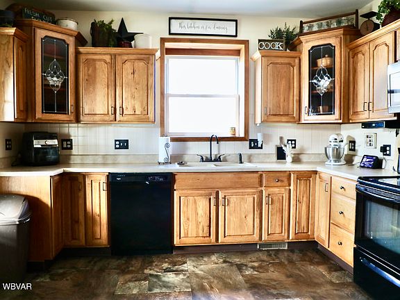 5th image of 416 Weldon St