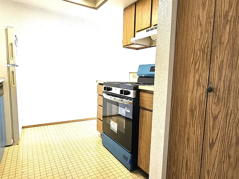 409 SW 155th St #7 — Photo 13