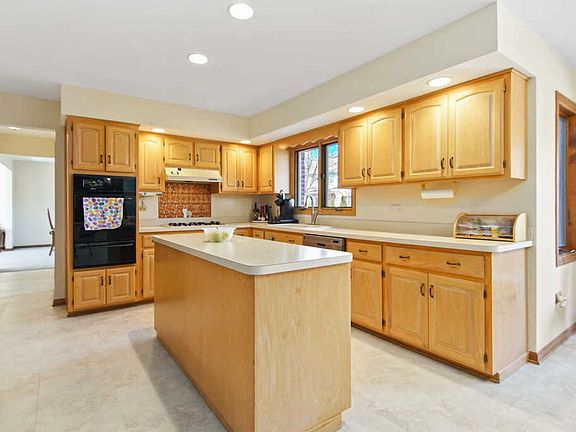 5th image of 12535 Sheffield Ct