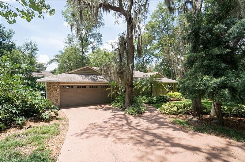 1st image of 9618 Hollyglen Pl