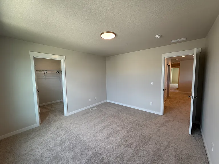 9039 S 2nd Ln — Photo 9