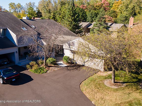 2nd image of 5291 E Hidden Lake Dr