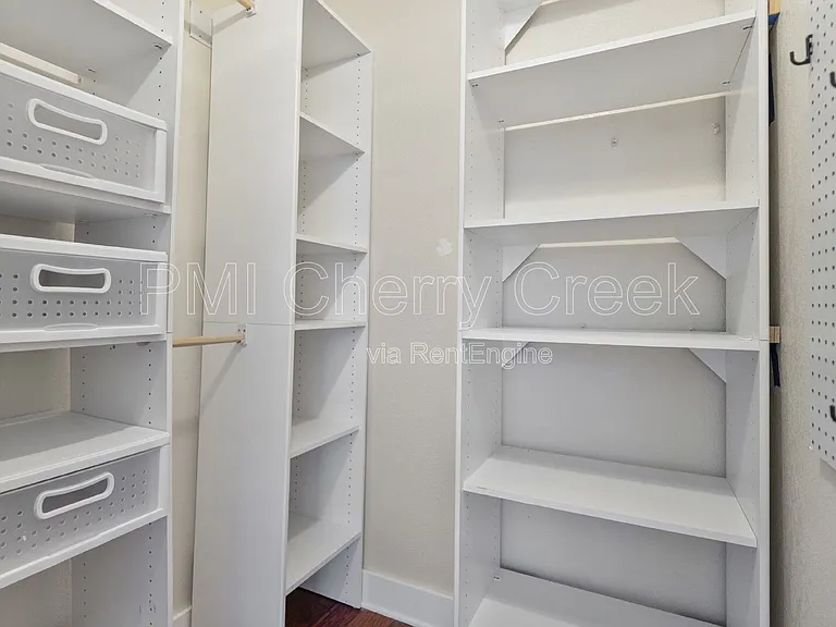444 17th St #906 — Photo 16
