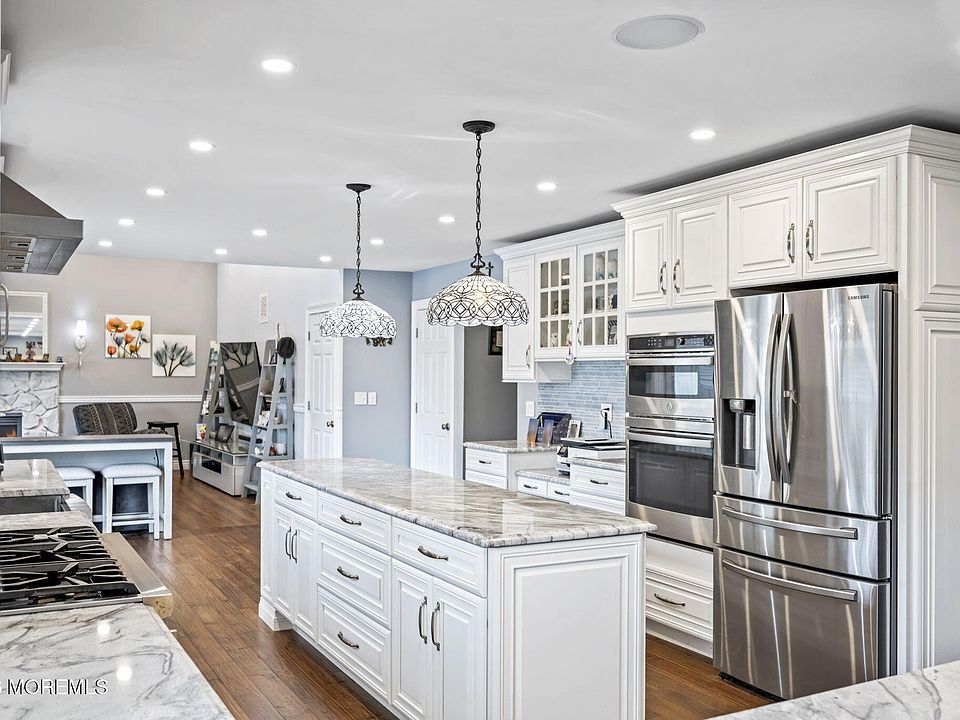 1st image of 30 Kentucky Drive