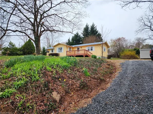 8997 W Pine St, Lowgap, NC 27024