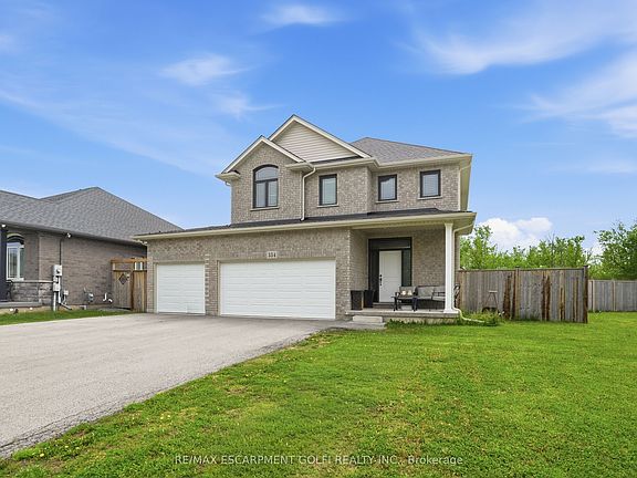 3rd image of 334 Viger Dr W