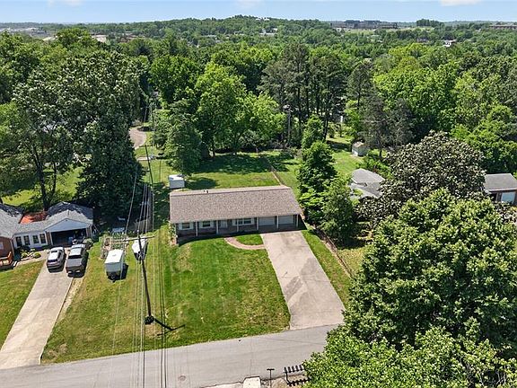 5th image of 2729 Adeline Ave
