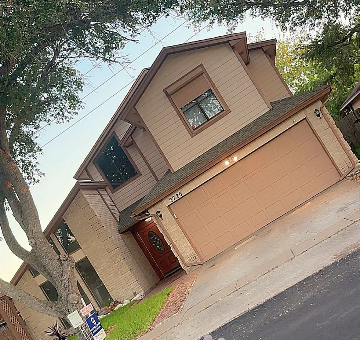 3 bed, 2.5 bath, 1566 sqft, $2,200 — Photo 1