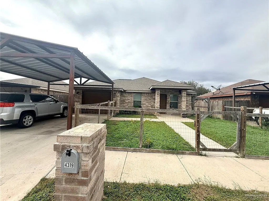 4 bed, 2.0 bath, 1333 sqft, $1,350 — Photo 2