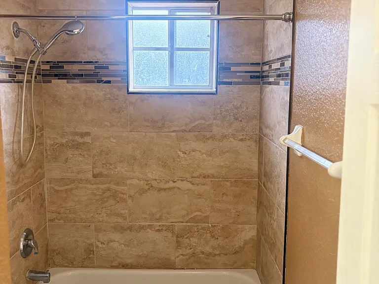 6606 Catalina Ln — Photo 16