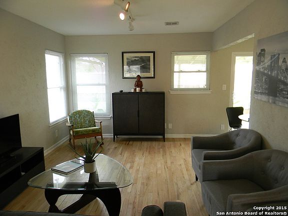 3rd image of 227 Sabyan Dr