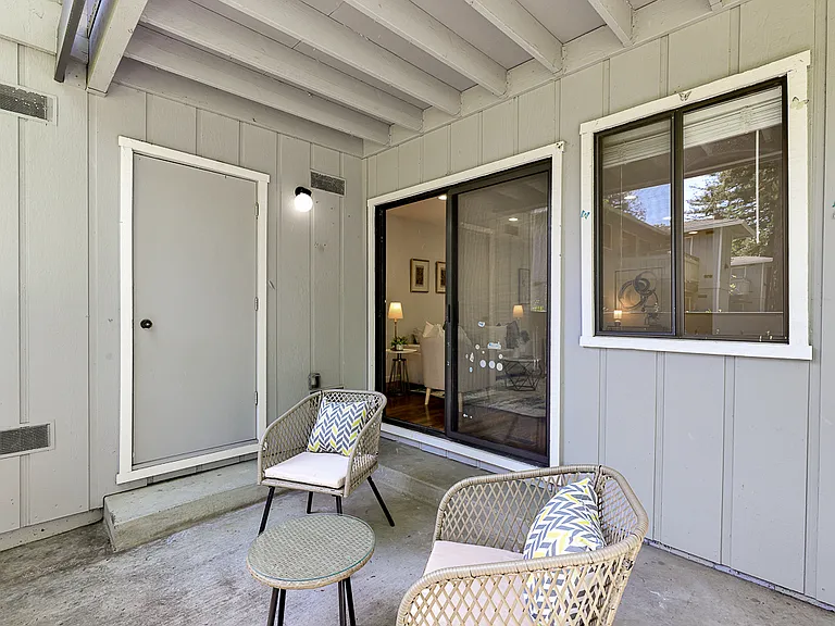 4033 Ralston Cmn — Photo 31