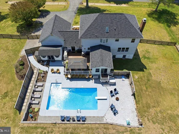 3321 Smithville Dr, Dunkirk, MD 20754